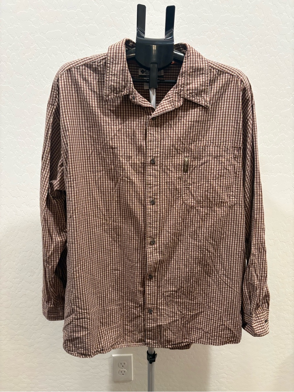 Columbia Men's Brown Plaid Button-Down Shirt